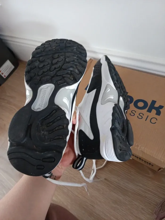 Magnifique basket Reebok taille 40 - photo numéro 9