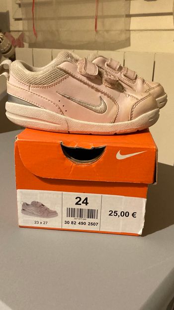 baskets Nike bébé