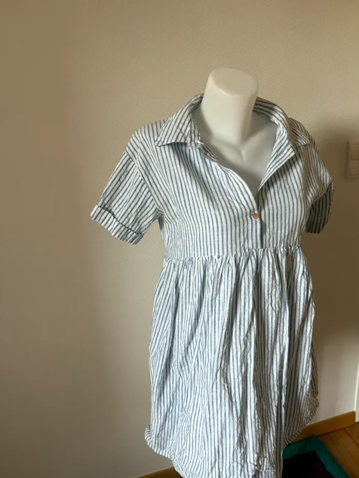 Robe à rayure en très bon état allaitement et grossesse taille 36 vertbaudet - photo numéro 2