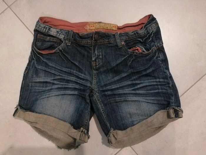 Short en jean bleu délavé - photo numéro 6