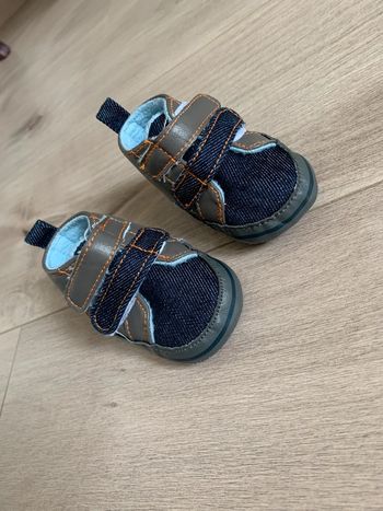Chaussure bébé 0-3 mois