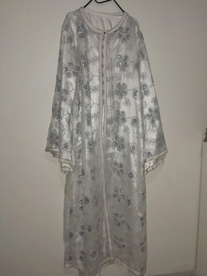 Robe de soirée à sequins 💫taille 44💞