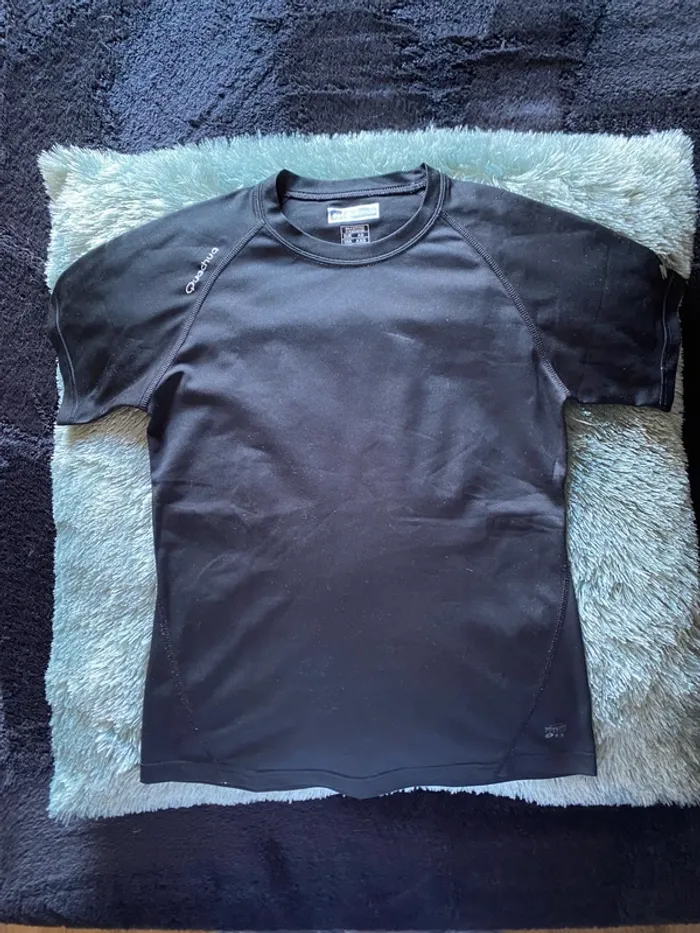 T-shirt noir de randonnée, treck, running - photo numéro 6