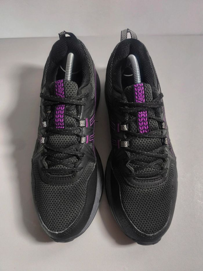Baskets trail Asics gel venture 8 noir violette pointure 40 neuves sans boîte très bon état - photo numéro 4
