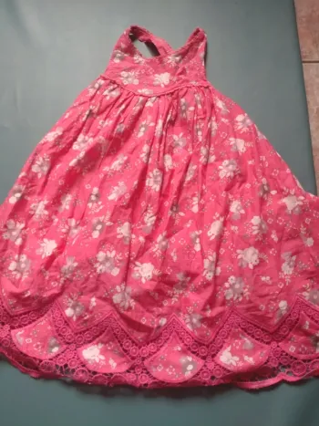Robe Vertbaudet taille 8 ans