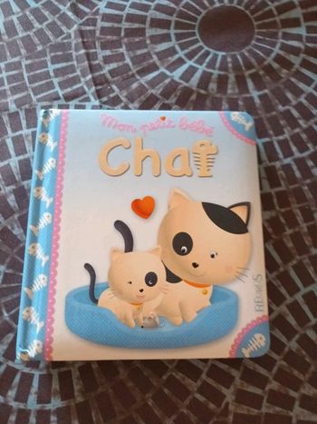 livre en carton mon petit bebe chat