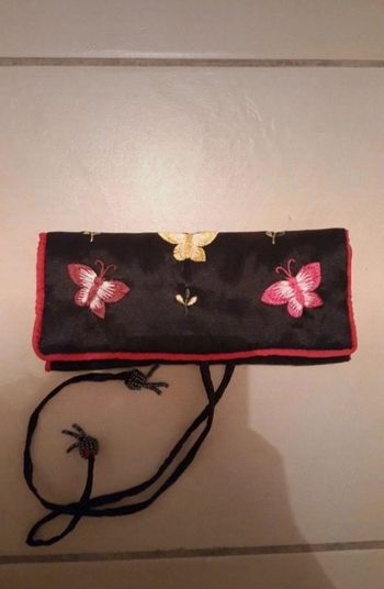 pochette pour ranger ses bijoux