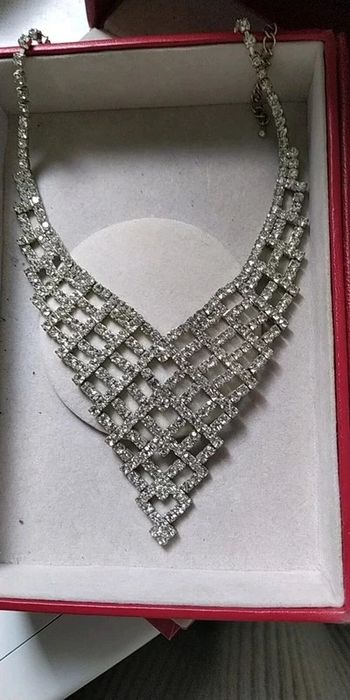 Collier fantaisie strass en rivière