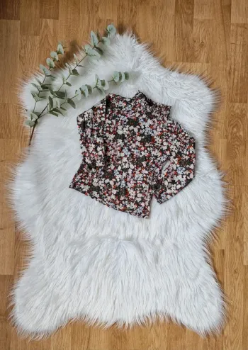 Haut fleuri
