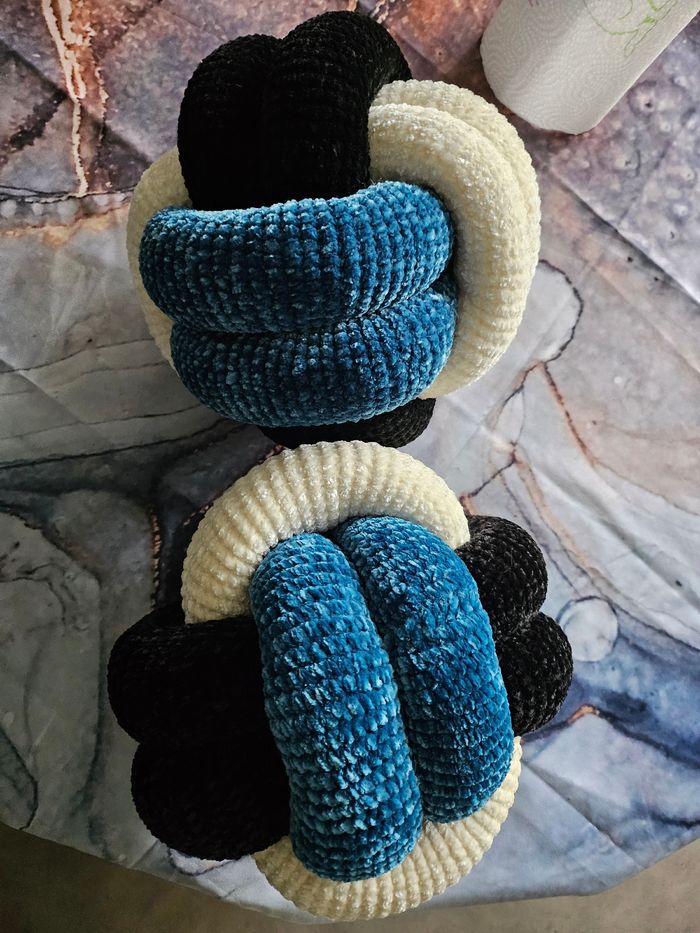 Lot de 2 boules nouées faites main ✋️ ✋️