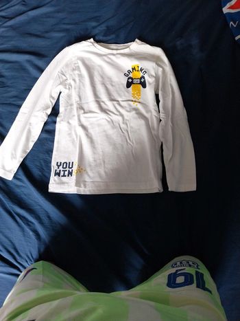 Tee-shirt manches longues gémo 8 ans
