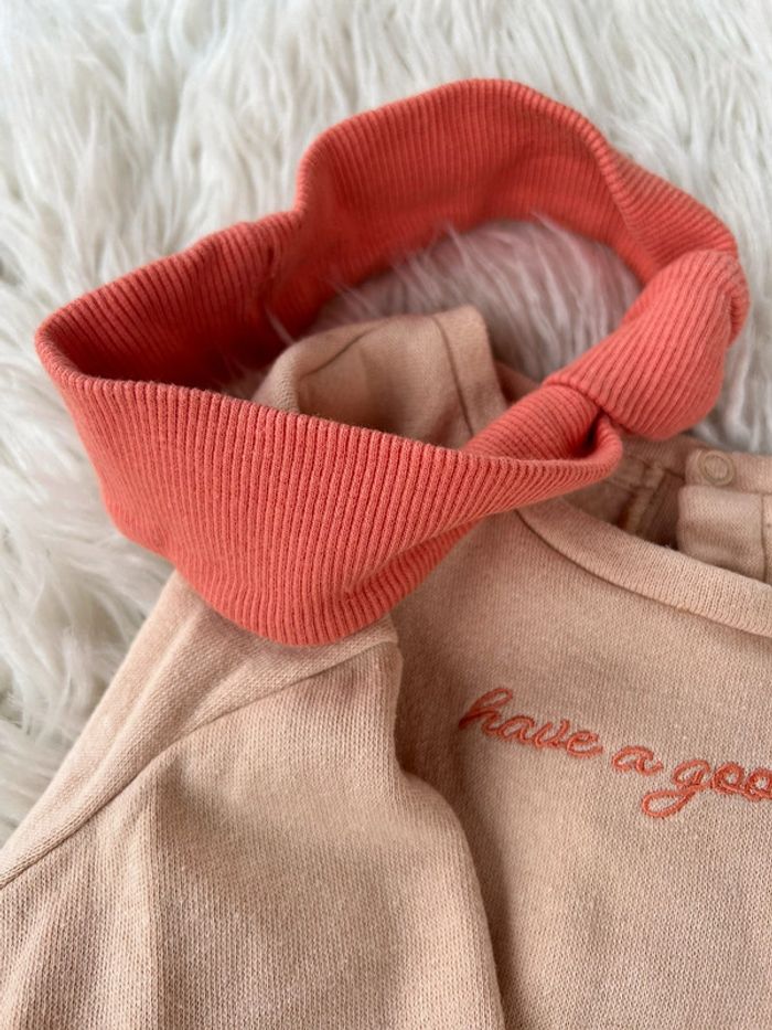 Fille 👧🏻 Barboteuse beige/corail + bandeau - kiabi 24 mois - photo numéro 4