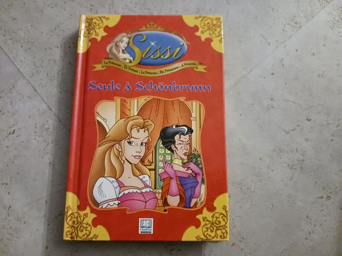 livre Sissi seule à Schönbrunn