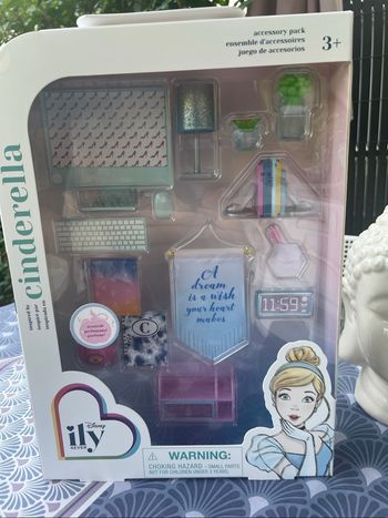 📦 Boîte Accessoires Disney ILY 4EVER – Inspirée de Cendrillon ✨
