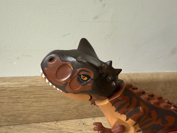 Dinosaure carnotosaurus jurassic world lego - photo numéro 5
