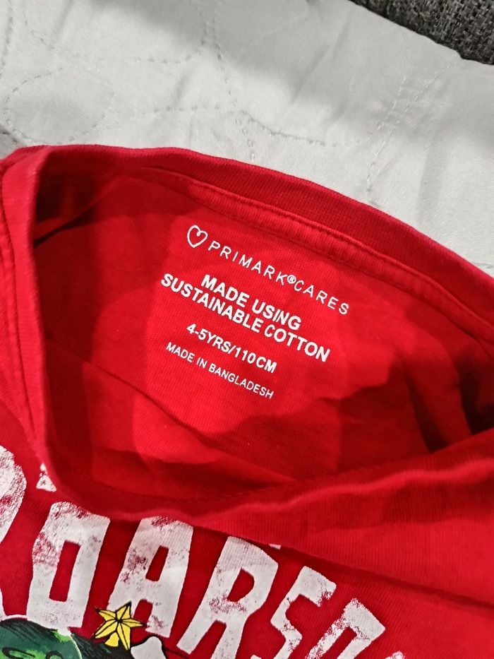 Pull de Noël Primark dinosaure 4/5ans 110cm - photo numéro 4