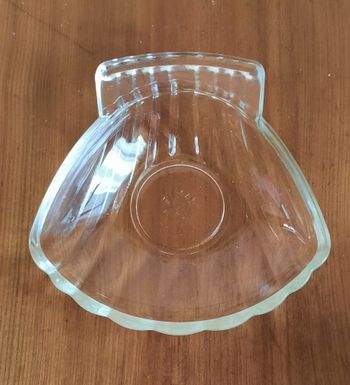 Cendrier en verre transparent