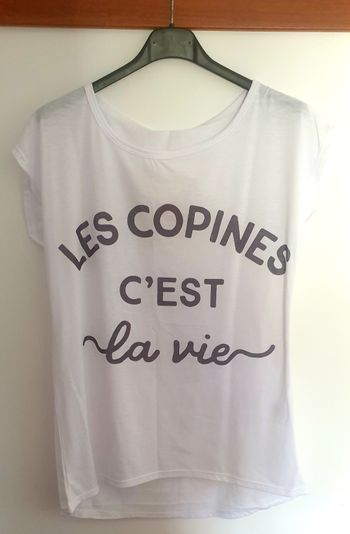Tee shirt neuf taille unique