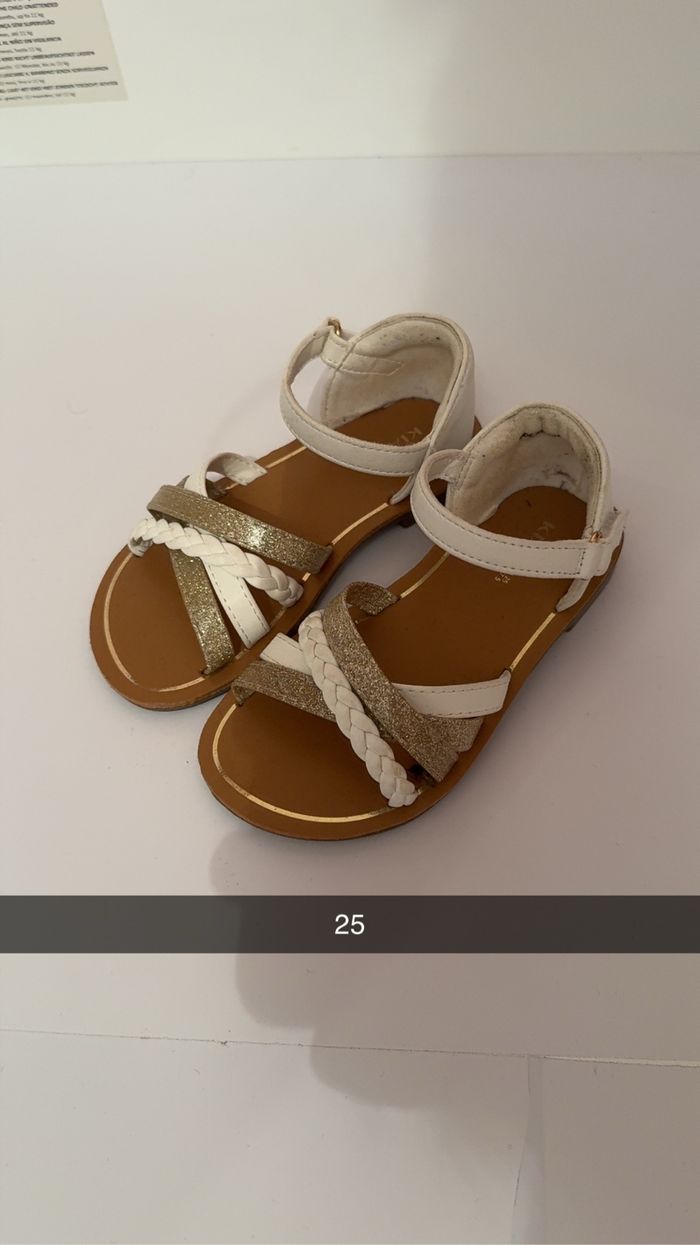 Sandale