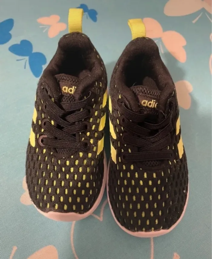 Basket adidas taille 20