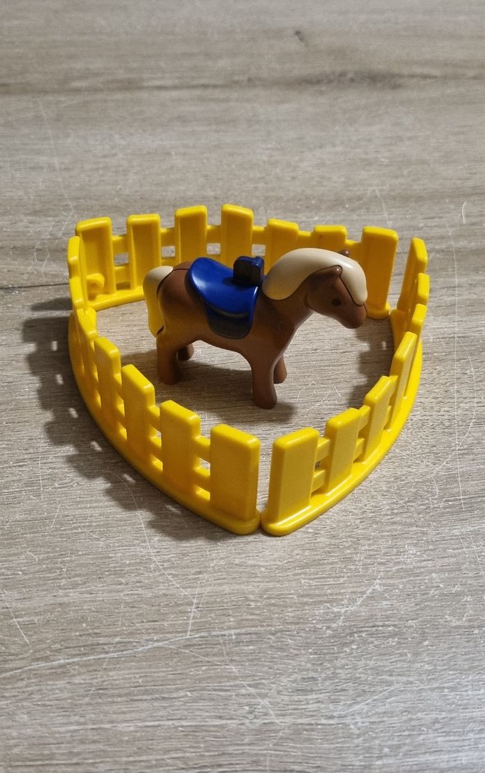 Cheval et enclos Playmobil 1 2 3