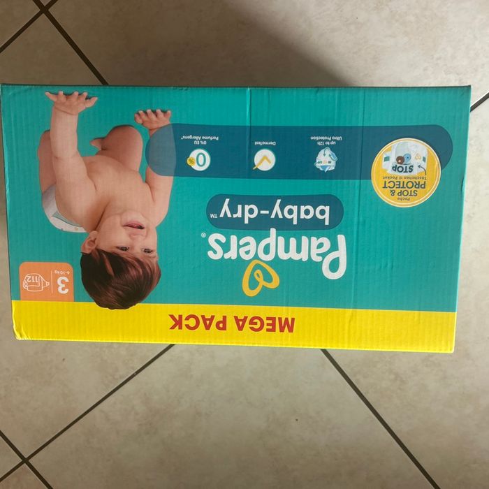 1 paquet de couches Pampers Mega pack taille3 (6-10 kg) 112 couches