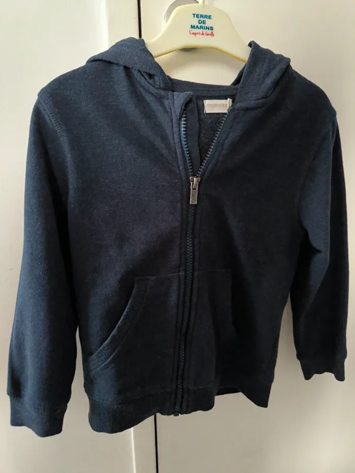 Veste zippée à capuche. Orchestra 6ans