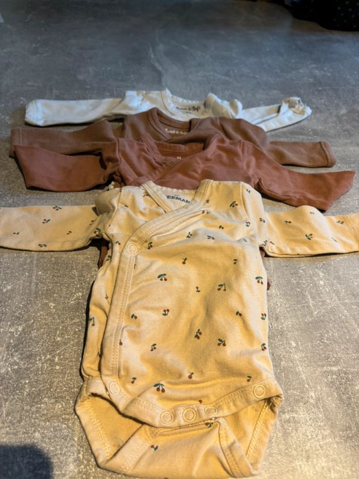 Lot de bodie bébé fille - photo numéro 9