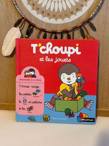 Livre tchoupi et les jouets 