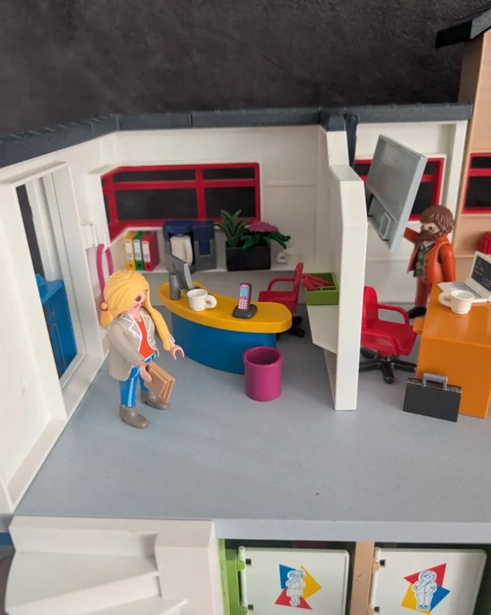 École aménagé playmobil - photo numéro 11