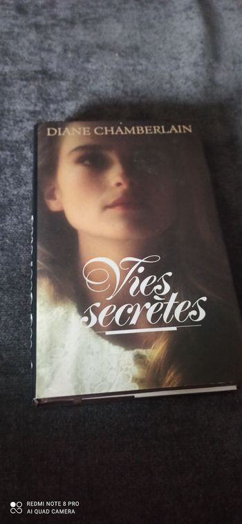 Livre vies secrètes