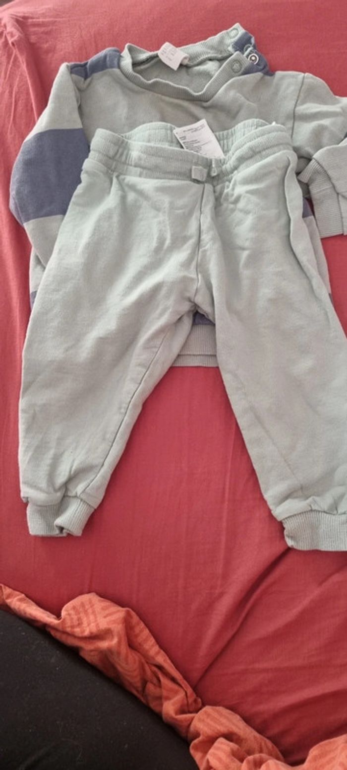 Ensemble 12 18 mois - photo numéro 4