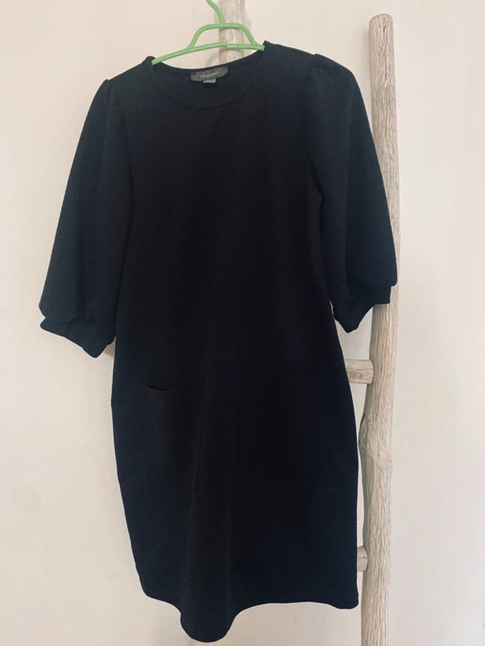 Robe noire - photo numéro 2