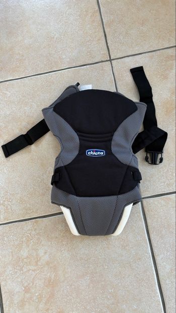 Porte bébé chicco neuf 