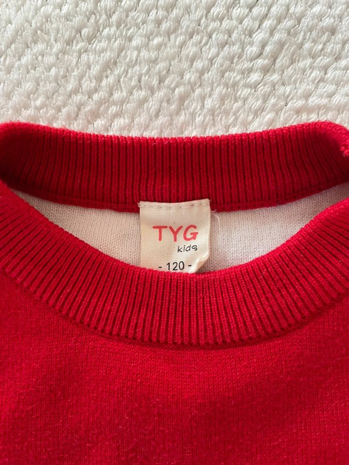 Pull de Noel rouge renne taille 120 cm 6 ans - photo numéro 2