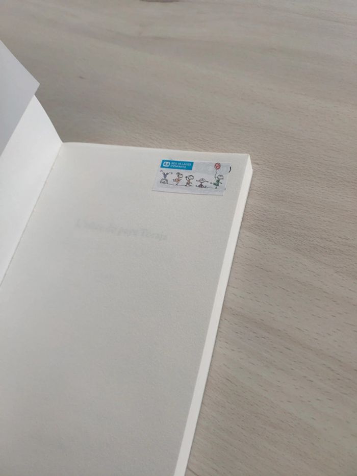 Livre grand format L'arbre du pays Toraja Philippe Claudel - photo numéro 7