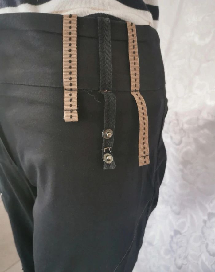 Pantacourt noir et beige (taupe)  T.36. La Mode Est À Vous - photo numéro 5