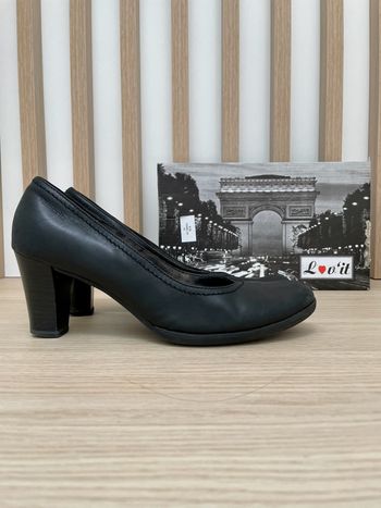 Escarpins cuir noir Tamaris taille 41