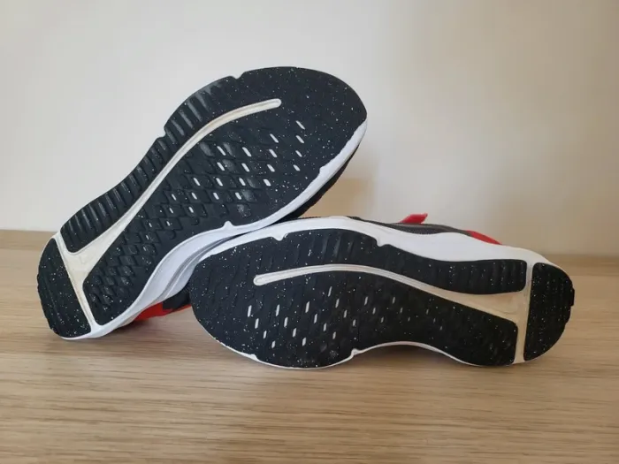 Baskets Nike 32 - photo numéro 2