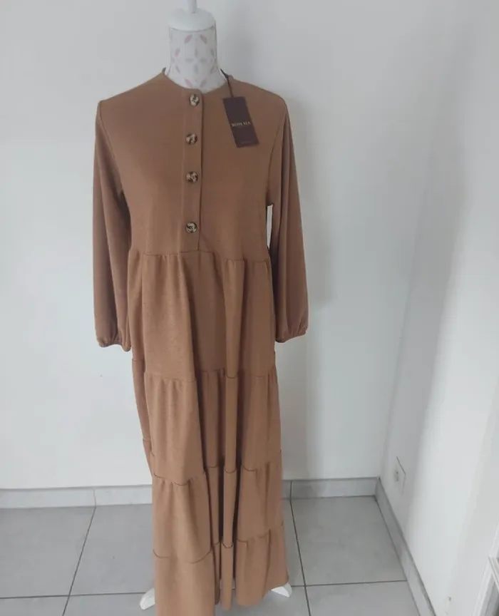 Robe femme nude neuve étiquette - photo numéro 7