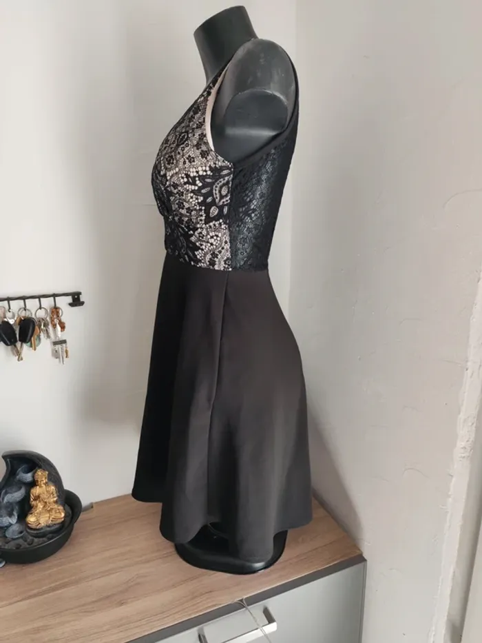 Robe dos nu taille 38 - photo numéro 3
