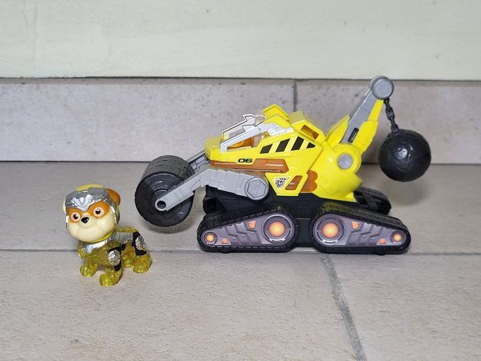 Véhicule Ruben mighty movie - photo numéro 2