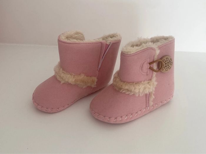 Bottes chaudes grizzli bébé 0-1 an NEUVES - photo numéro 2