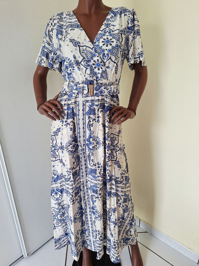 Robe longue taille M/L marque In April 1986 - photo numéro 2
