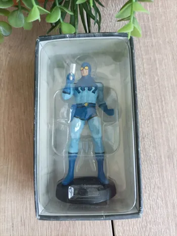 Figurine Blue Beetle DC Comics Eaglemoss Super Hero