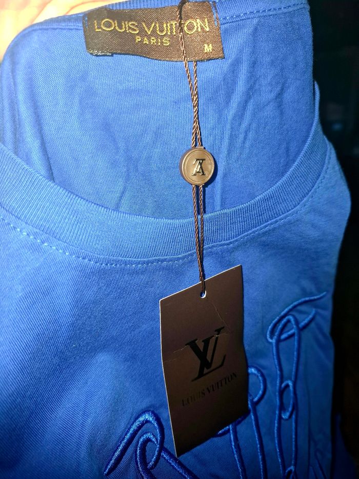 T Shirt  Louis Vuitton - photo numéro 3