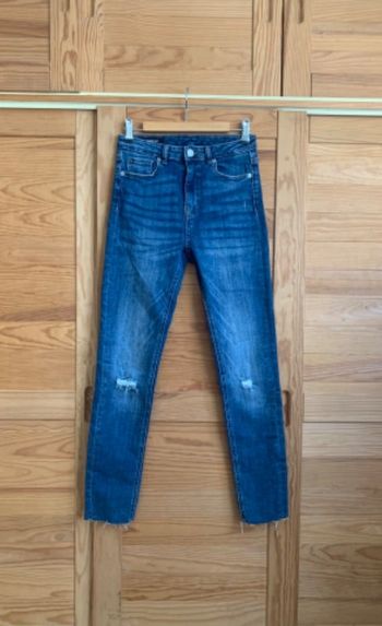 Jean troué femme taille S