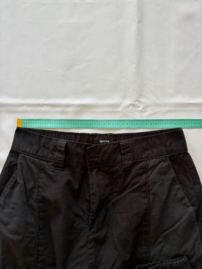Pantalon cargo à poches multiples noir et réfléchissant - Bershka - S/36 - photo numéro 9