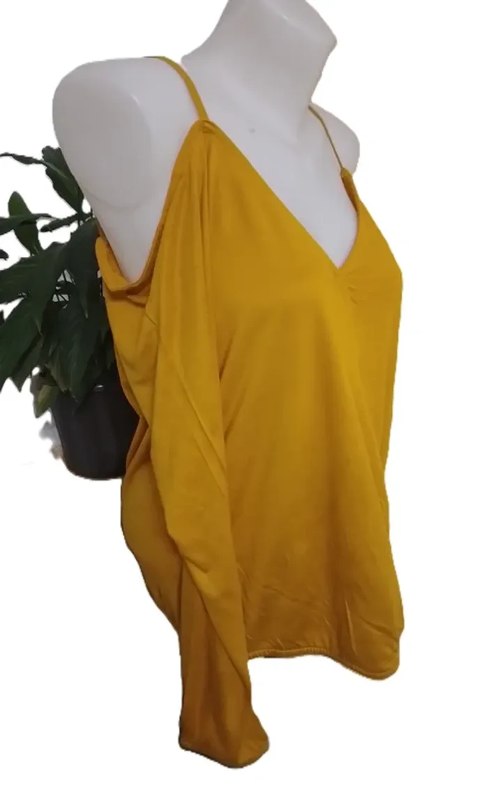 Haut effet cœur-croisé - taille M- House - 100%viscose neuf - photo numéro 5