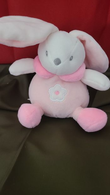 Doudou lapin CMP boule rose fleur